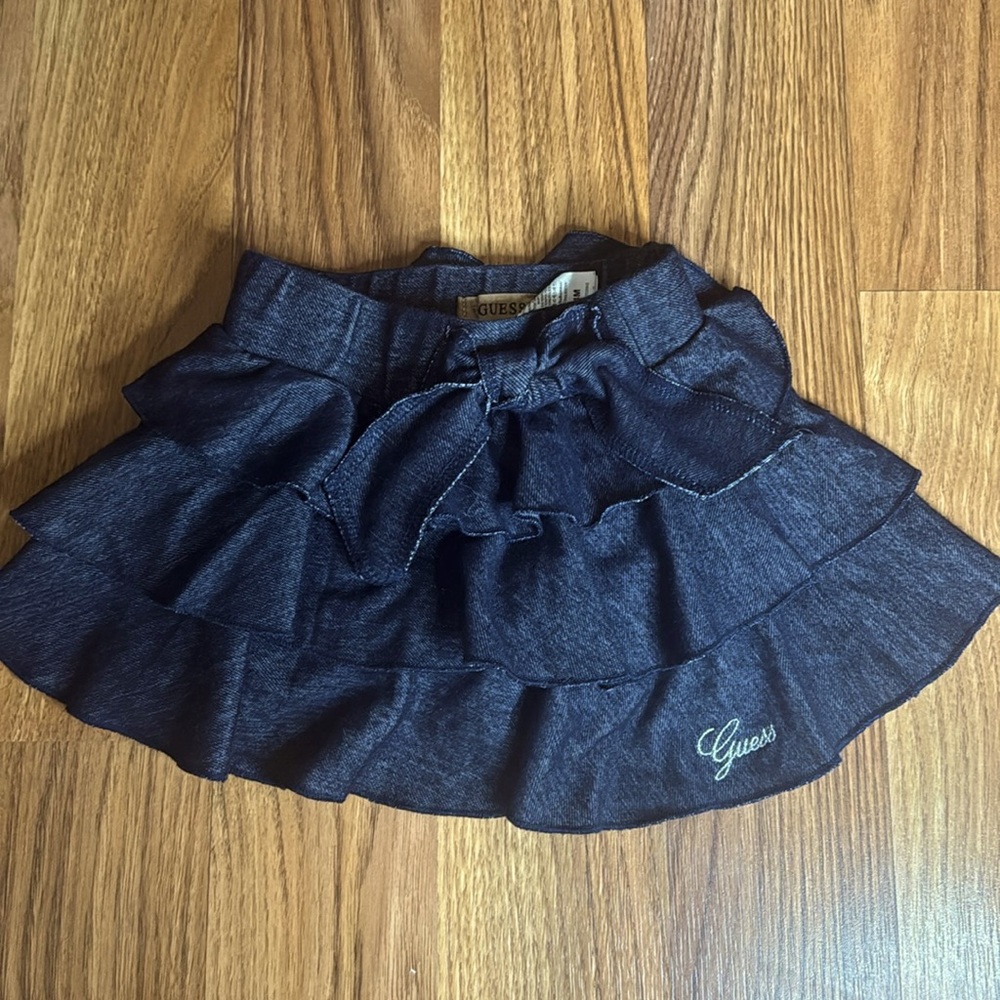 Guess skirt
